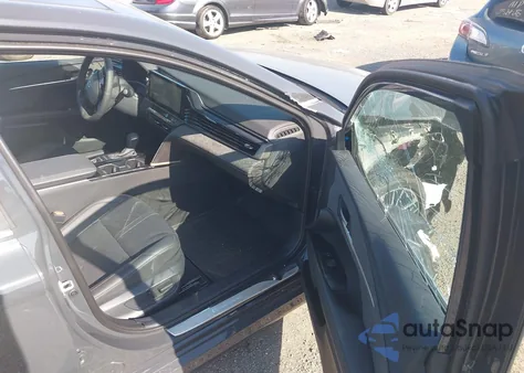 2025 Toyota Camry Xle from USA, damaged, VIN 4T1DBADK5SU018238